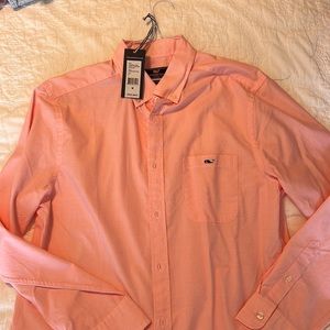 Vineyard vines pink button down with tags